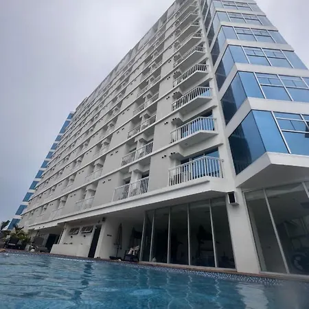 Hola! Condotel @ Inspiria Davao Exterior photo